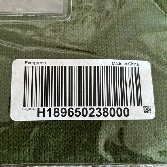 Liz Claiborne Throw - Picture 5 of 5